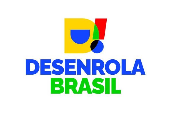 Letra D amarela estilizada com um sorriso azul no centro, após a letra, uma exclamação multicor, e a palavra Desenrola Brasil